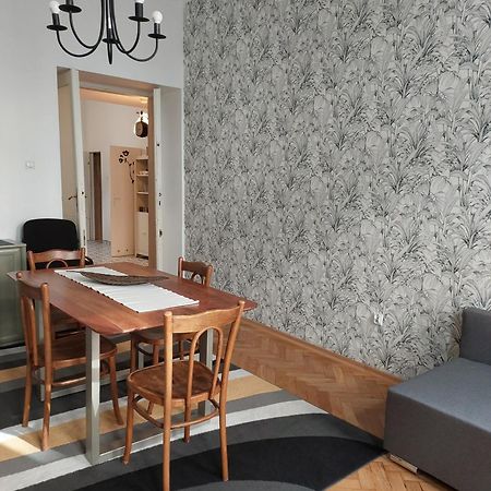 Apartment Mariacki Tower Krakow Exterior photo