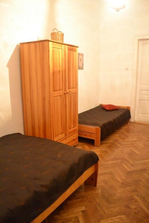 Apartment Mariacki Tower Krakow Exterior photo